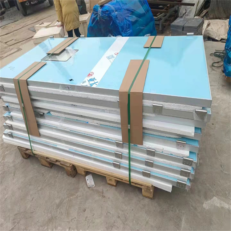 承德工业防护先锋：定制化铅门解决方案全解析